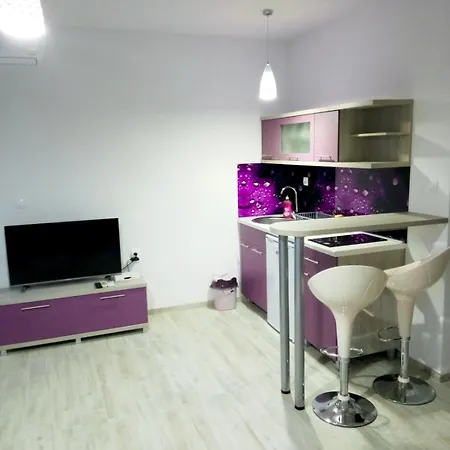 Royal View Aparthotel