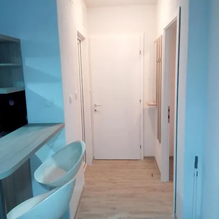 Royal View Aparthotel