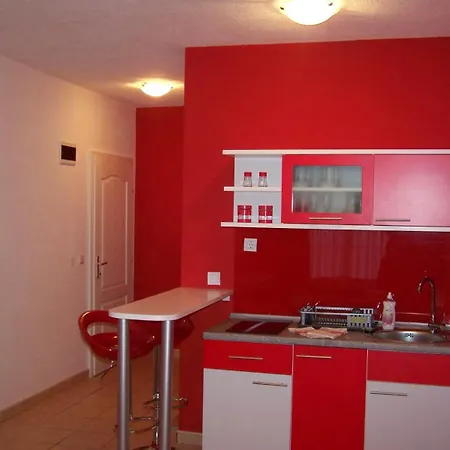 Royal View Aparthotel *
