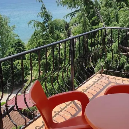 Royal View Aparthotel *
